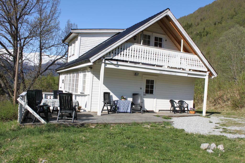 Og Eidsdal